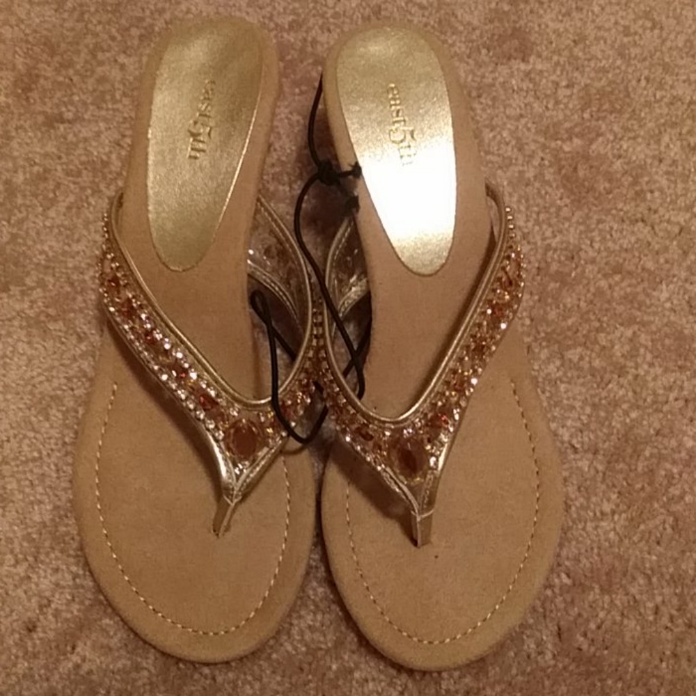 Shoe - Picture 8 of 8